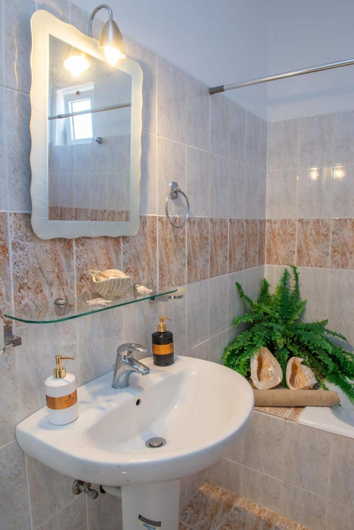 Apartmán Atlantic Cave Haven-Seaside, Fully Equipped Kolymbia Exteriér fotografie